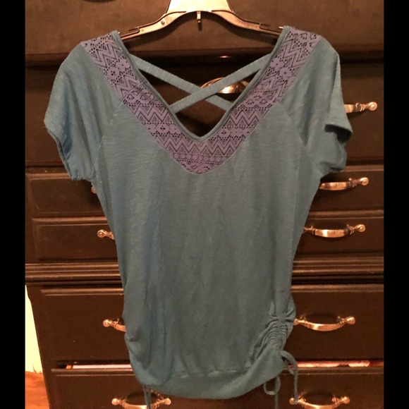 Women’s top - Picture 2 of 3